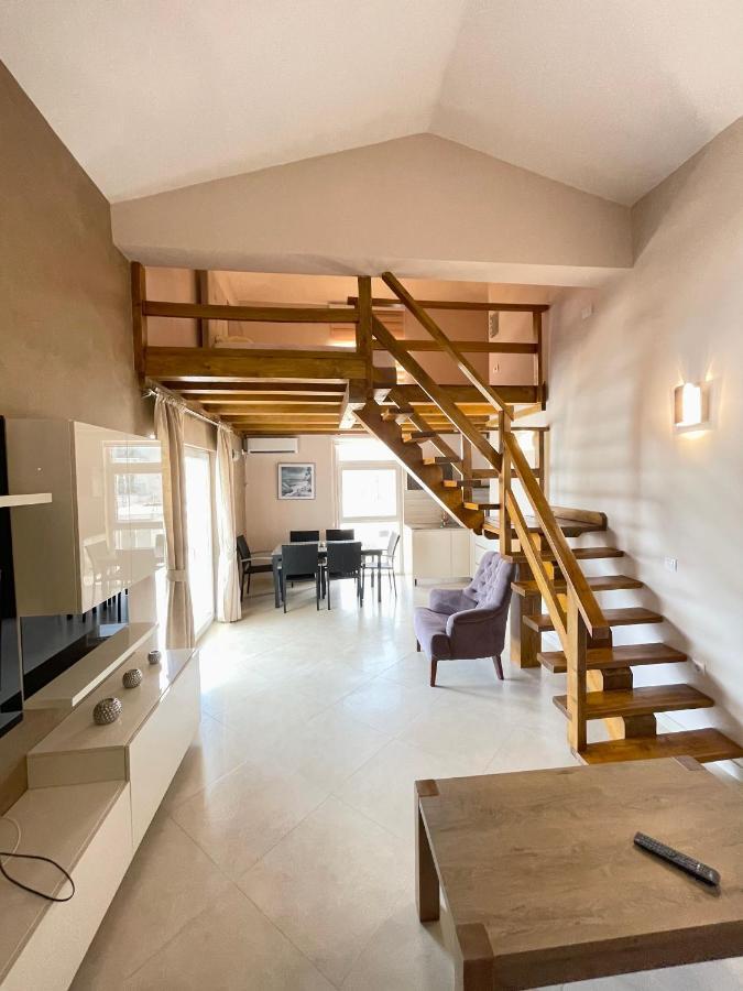 Apartments Harris Ulcinj Buitenkant foto