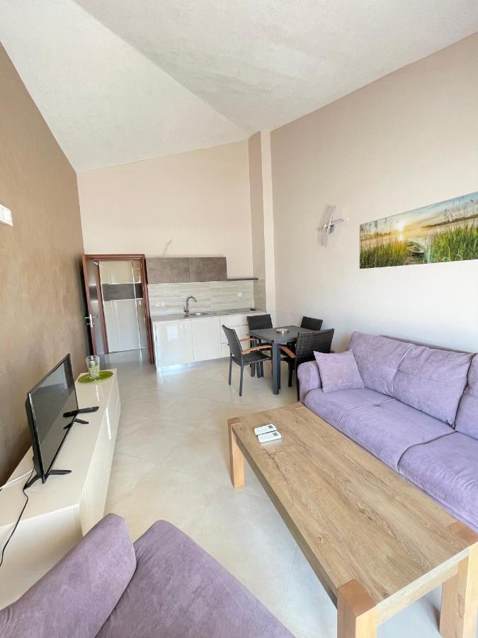 Apartments Harris Ulcinj Buitenkant foto