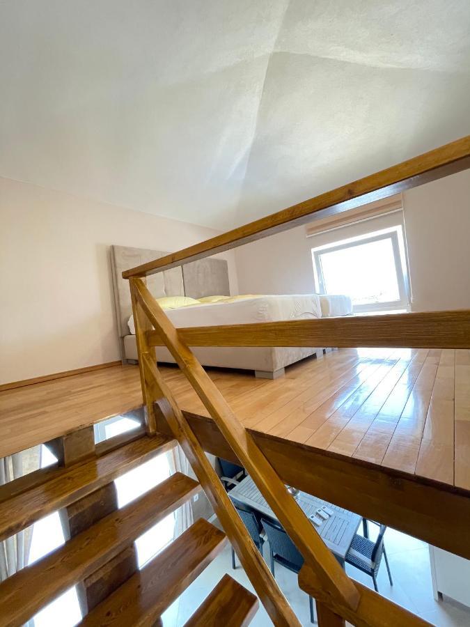 Apartments Harris Ulcinj Buitenkant foto